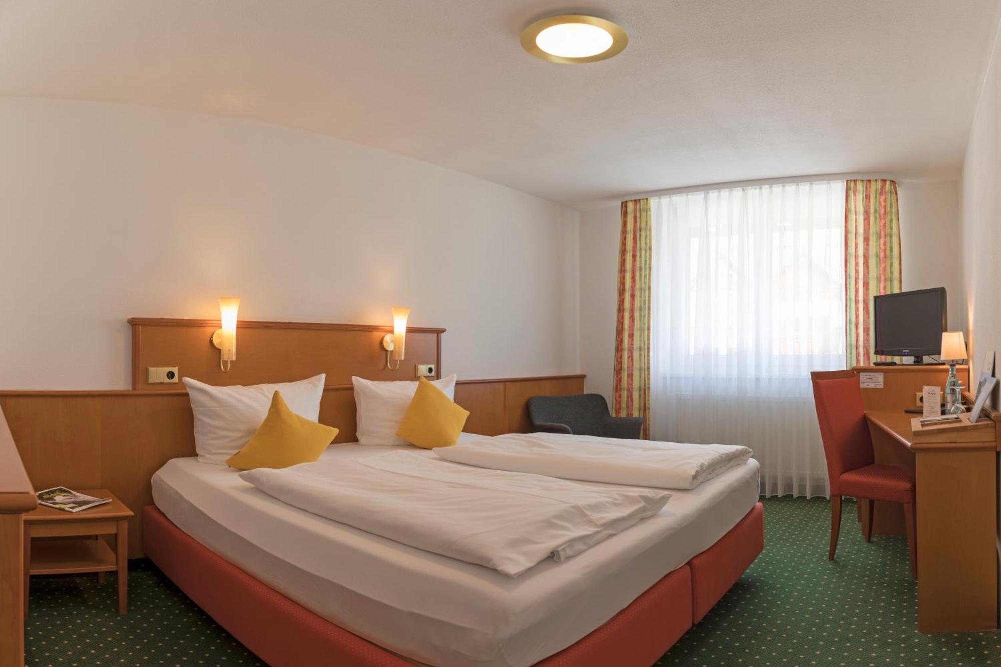 Hotel Widmann'S Loewen Königsbronn Esterno foto