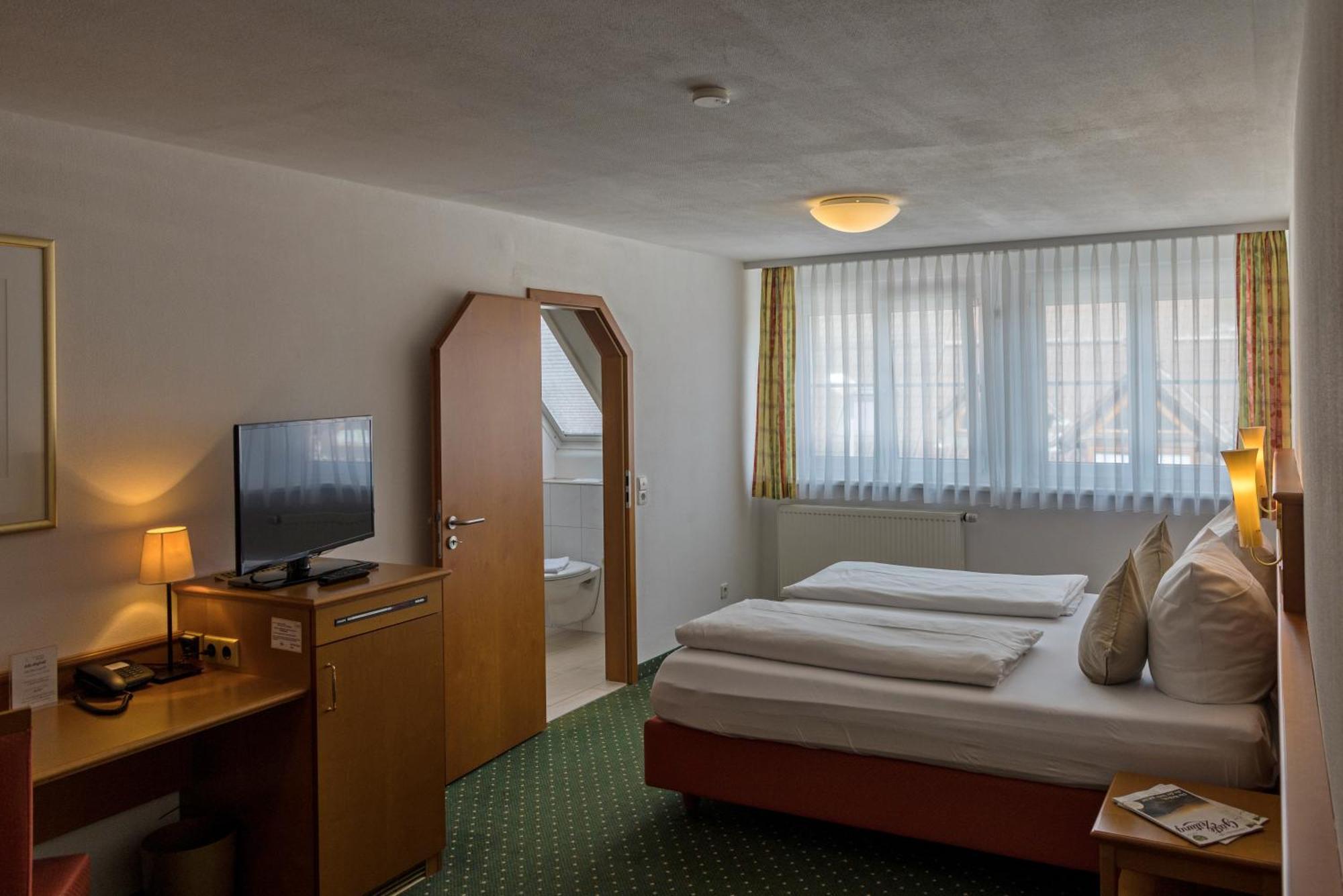 Hotel Widmann'S Loewen Königsbronn Esterno foto
